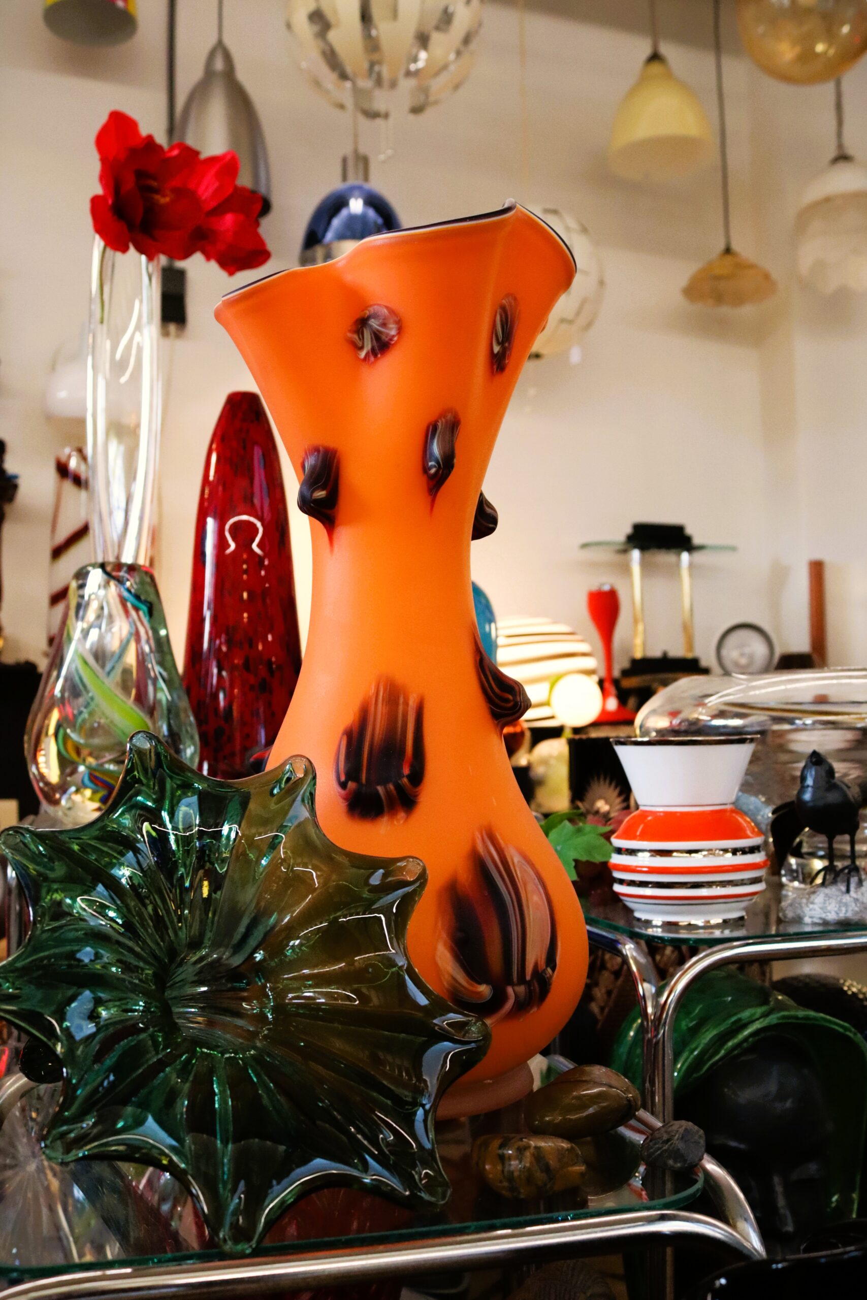 oranje-retro-vaas-mid-century-in-winkel